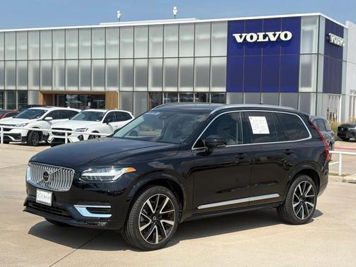 2025 Volvo XC90 B6 Plus 7-Seater