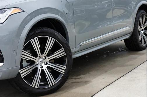 2025 Volvo XC90 Plug-In Hybrid T8 (2025.5) Ultra 7-Seater
