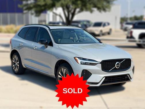 Vapour Gray Metallic 2024 Volvo XC60 B5 AWD