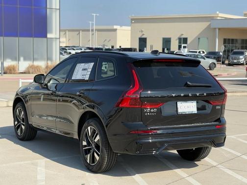 2026 Volvo XC60 B5 Core