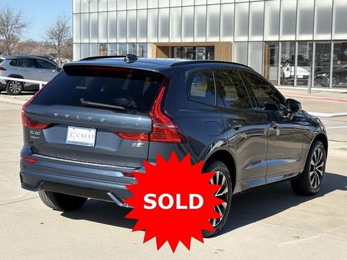 2024 Volvo XC60 B5 Plus Dark Theme