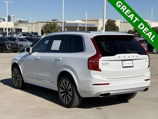2021 Volvo XC90 T5 Momentum