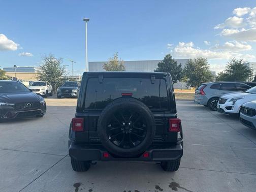 Black Clearcoat 2025 Jeep Wrangler Sahara 4xe Sky One-Touch Power-Top