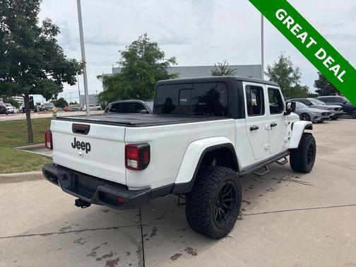 Bright White Clearcoat 2022 Jeep Gladiator Altitude