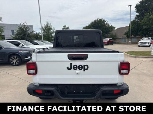 Bright White Clearcoat 2022 Jeep Gladiator Altitude