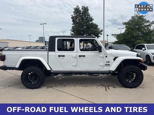 Bright White Clearcoat 2022 Jeep Gladiator Altitude