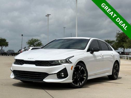 Glacial White Pearl 2022 Kia K5 GT-Line