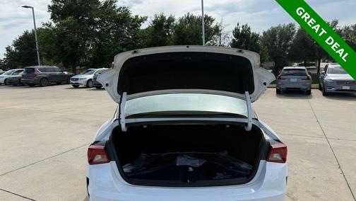 Glacial White Pearl 2022 Kia K5 GT-Line