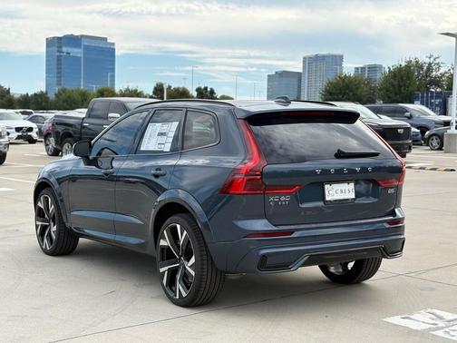 2026 Volvo XC60 B5 Ultra