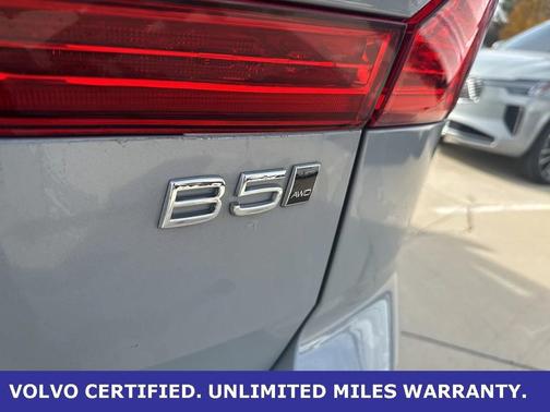 2025 Volvo XC60 B5 Plus