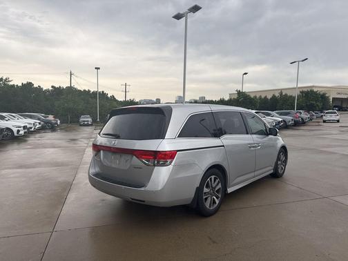 Alabaster Silver Metallic 2014 Honda Odyssey Touring