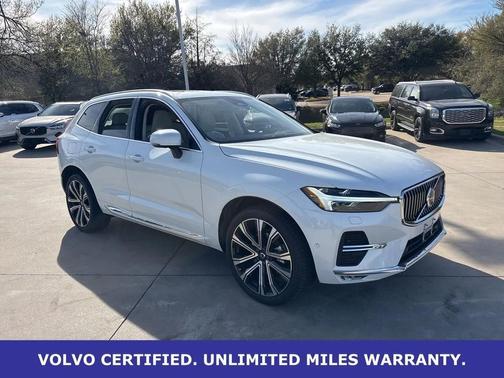 2023 Volvo XC60 B5 Ultimate Bright Theme
