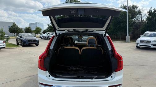 Crystal White 2025 Volvo XC90 Plug-In Hybrid T8 Ultra
