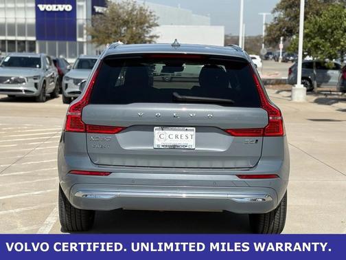 2023 Volvo XC60 B5 Plus Bright Theme