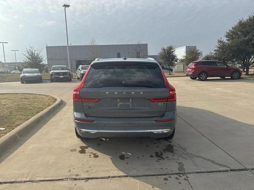 2023 Volvo XC60 B5 Plus Bright Theme
