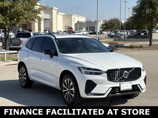 2025 Volvo XC60 B5 Plus