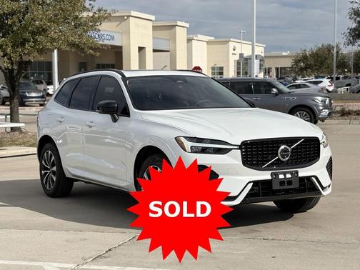 2025 Volvo XC60 B5 Plus