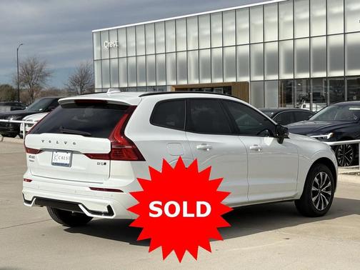 2025 Volvo XC60 B5 Plus