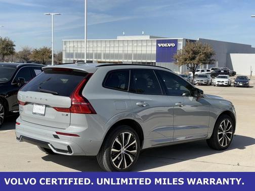 2025 Volvo XC60 B5 Plus