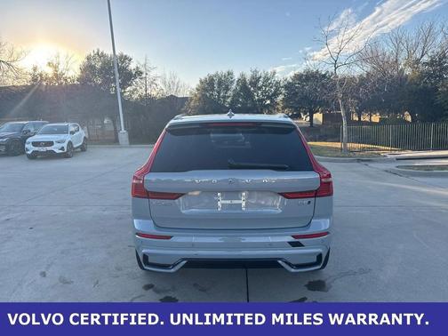 2025 Volvo XC60 B5 Plus