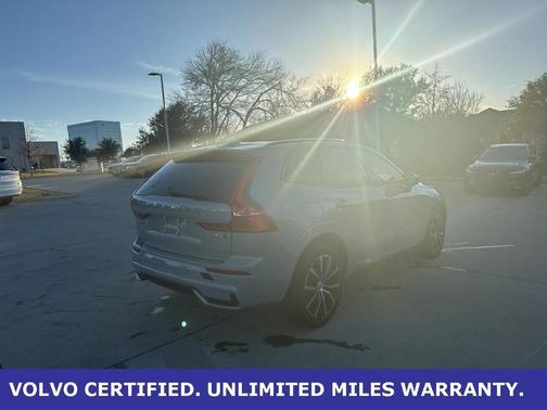 2025 Volvo XC60 B5 Plus