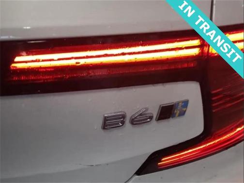 2022 Volvo S90 B6 Inscription