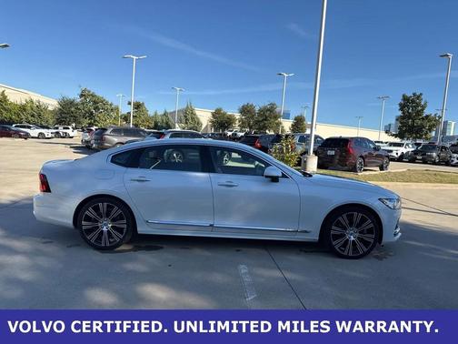 2022 Volvo S90 B6 Inscription