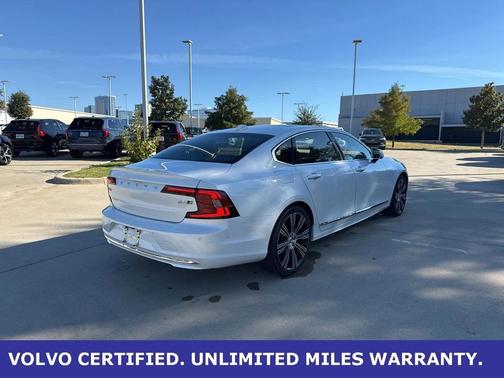 2022 Volvo S90 B6 Inscription