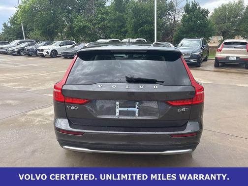 Platinum Gray Metallic 2023 Volvo V60 Cross Country B5 Plus