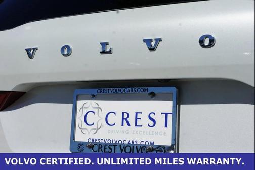 2023 Volvo XC60 B5 Plus Dark Theme