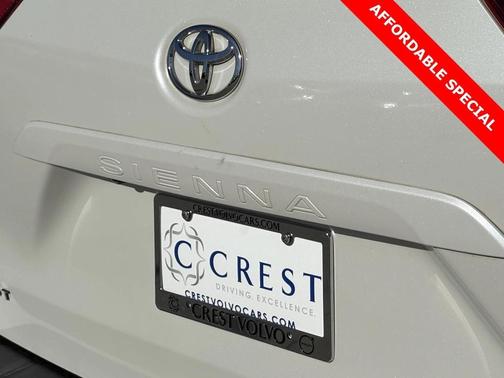 2017 Toyota Sienna XLE Premium