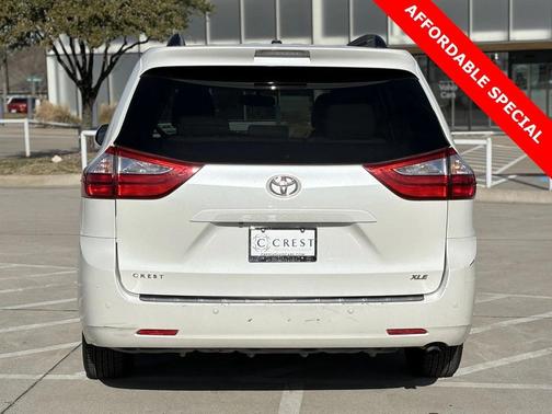 2017 Toyota Sienna XLE Premium