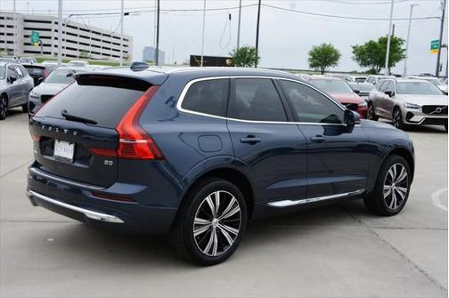 2022 Volvo XC60 B5 Inscription