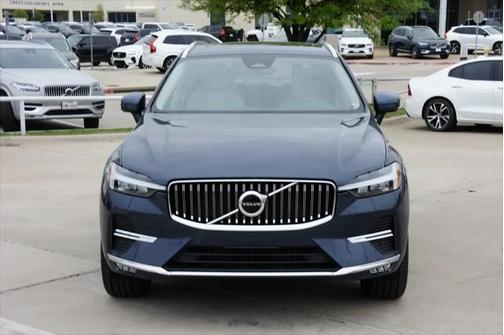 2022 Volvo XC60 B5 Inscription