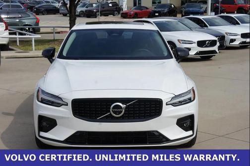 2023 Volvo S60 B5 Plus Dark Theme