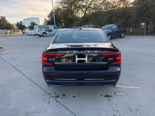 2024 Volvo S60 Ultimate