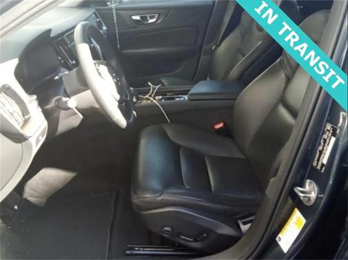 2023 Volvo S60 B5 Plus Dark Theme