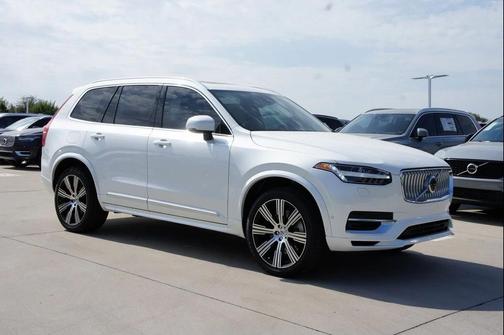 2025 Volvo XC90 Plug-In Hybrid T8 Plus 7-Seater