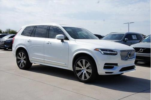 2025 Volvo XC90 Plug-In Hybrid T8 Plus 7-Seater