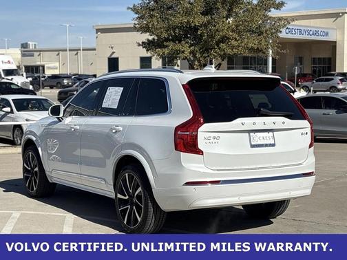 2024 Volvo XC90 B6 Plus Bright Theme