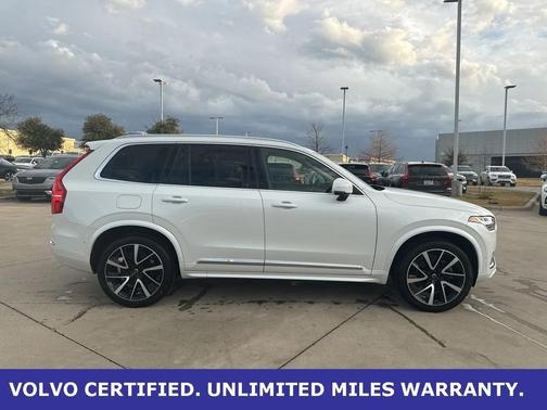 2024 Volvo XC90 B6 Plus Bright Theme