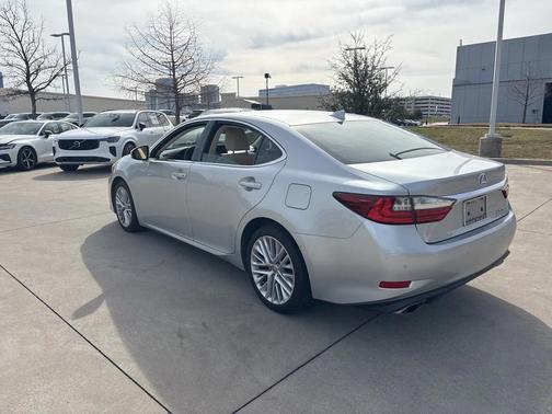 2016 Lexus ES 350 Base