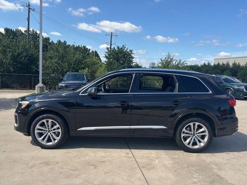 Black 2025 Audi Q7 55 Premium Plus