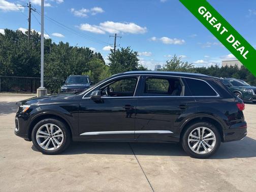 Mythos Black Metallic 2025 Audi Q7 55 Premium Plus
