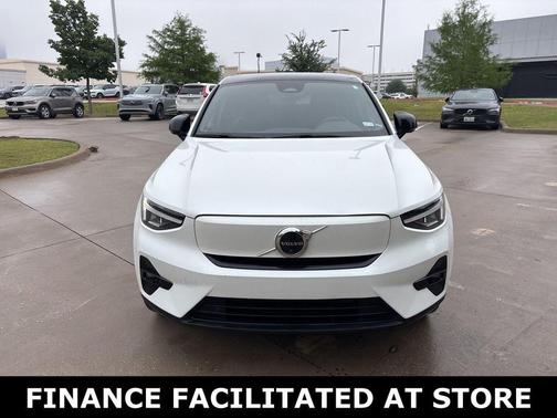 Crystal White Metallic 2023 Volvo C40 Recharge Pure Electric Twin Plus