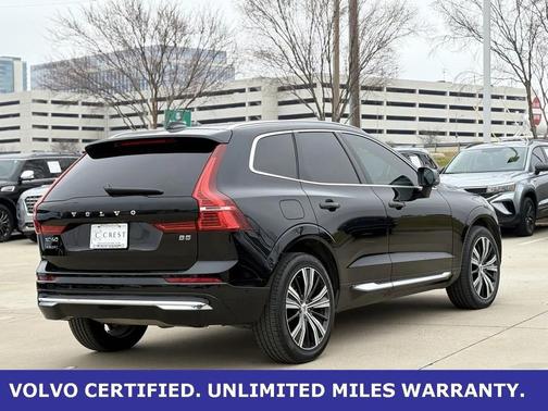 2023 Volvo XC60 B5 Plus Bright Theme