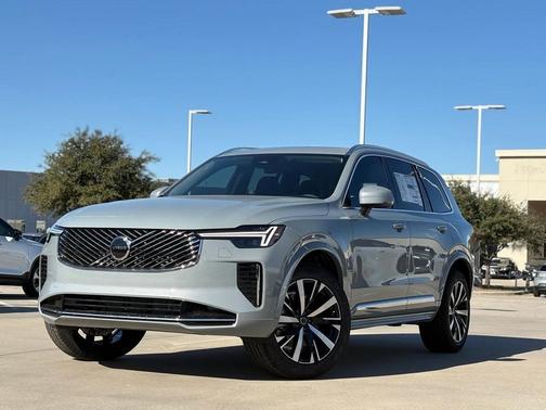 2026 Volvo XC90 B6 Core