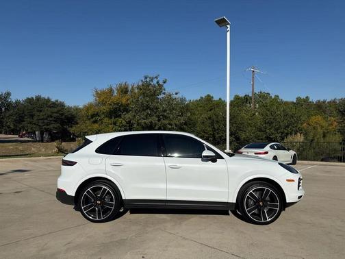 2023 Porsche Cayenne Cayenne