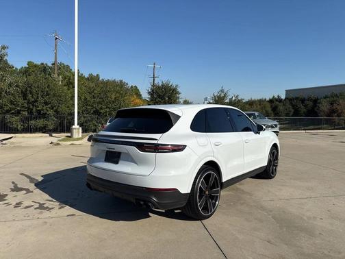 2023 Porsche Cayenne Cayenne