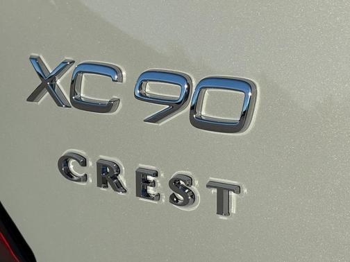 2026 Volvo XC90 B5 Core